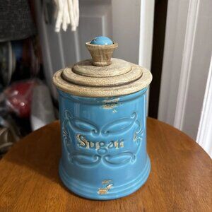 Vintage-Style Ceramic Kitchen Sugar Canister With Wooden Lid